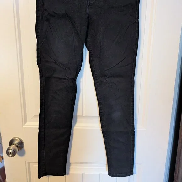 Levi's High Rise Skinny - Picture 4 of 5